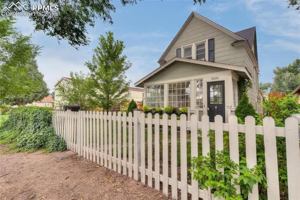 The Historic Blue Bird Cottage Colorado Springs Exterior photo