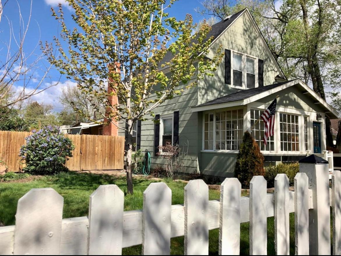 The Historic Blue Bird Cottage Colorado Springs Exterior photo